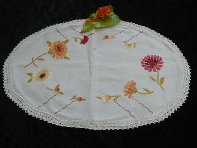 TRAY CLOTH VINTAGE COTTON  WITH HAND CROCHETED EDGE