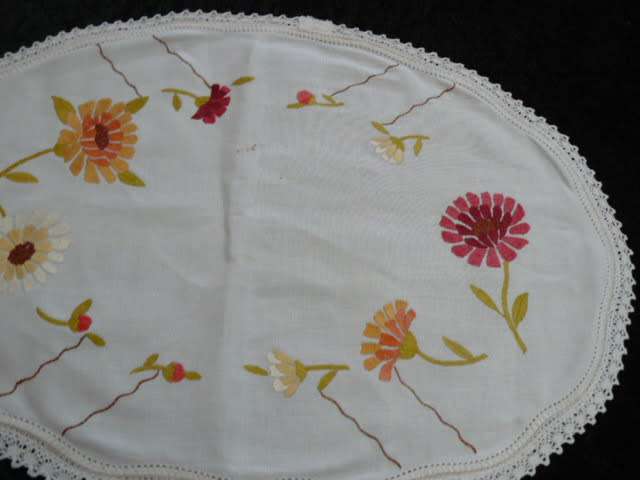 TRAY CLOTH VINTAGE COTTON  WITH HAND CROCHETED EDGE