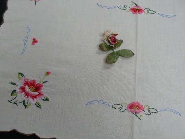CROSS STITCH TRAY CLOTH COTTON WITHHANDCROCHETED EDGE LOVELY