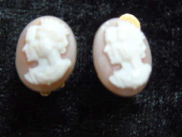 CAMEO FASHION EARRINGS