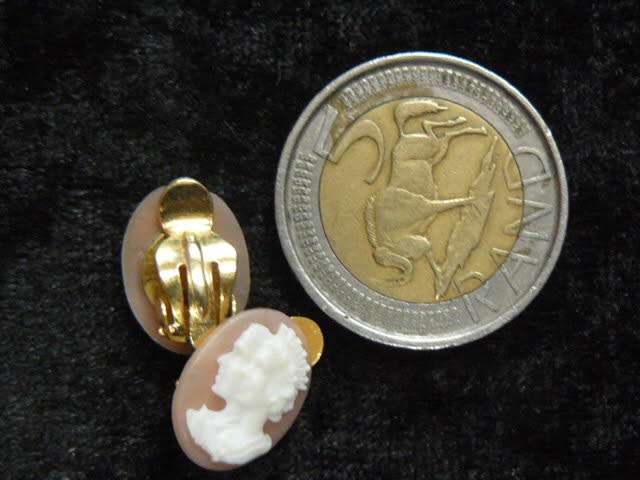 CAMEO FASHION EARRINGS