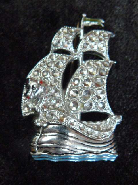 BROOCH SHIP SILVER TONED