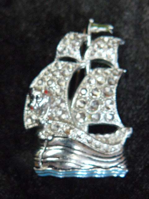 BROOCH SHIP SILVER TONED