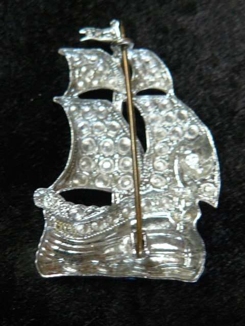 BROOCH SHIP SILVER TONED