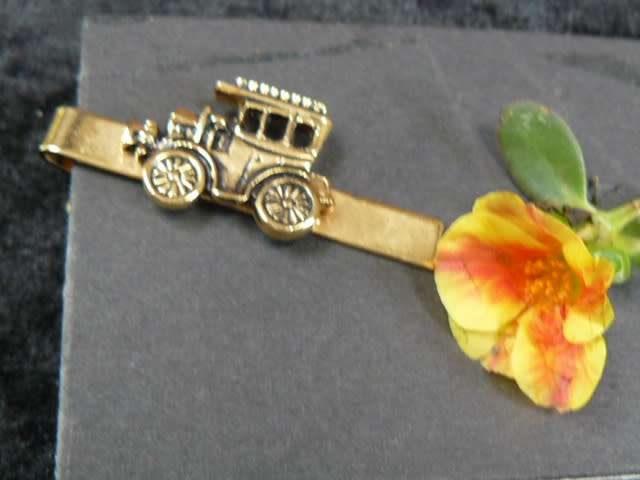 TIE CLIP