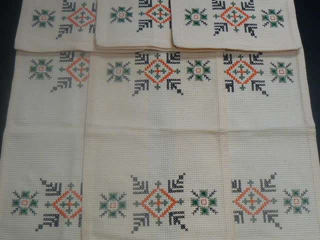 CROSS STITCH COTTON LACE MATS X 6