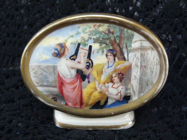 MEAKIN PORCEAIN HAND PAINTED ORNAMENT