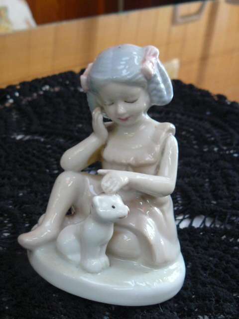 HERITAGE PORCELAIN ORNAMENT