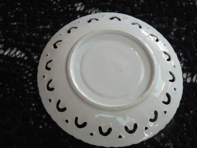 PORCELAIN DUO WIH MOTHER OF PEARL EFFECT STUNNING