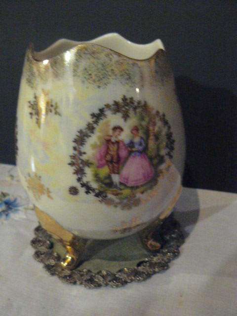 PORCELAIN VASE STUNNING - GERMAN? WITH GOLD FEET