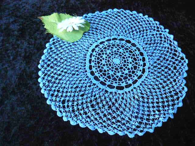 VERY FINE VINTAGE COTTON HAND CROCHETED BLUE DOILIE