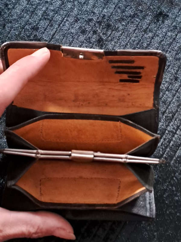Edwardian silver mounted leather Purse/wallet REDUCE SO NICE!!!!!!!!