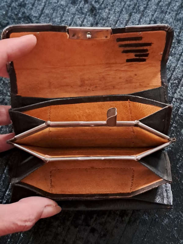 Edwardian silver mounted leather Purse/wallet REDUCE SO NICE!!!!!!!!