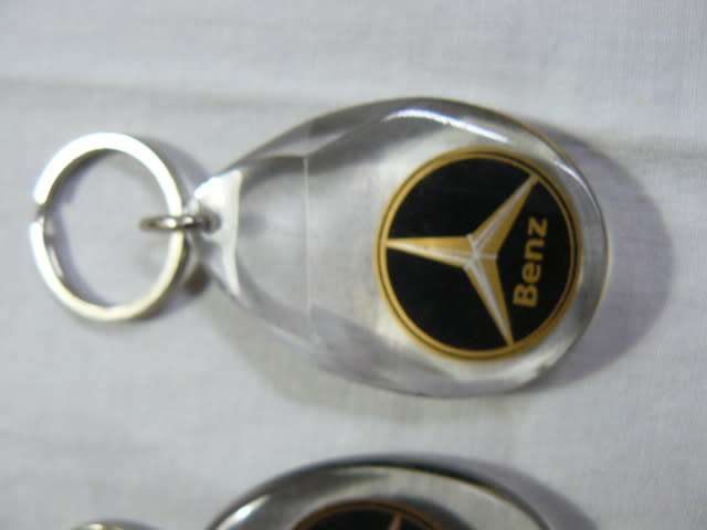 KEY RINGS X 3 IN GOOD CONDITION FOR THE MERCEDES BENZ COLLECTOR