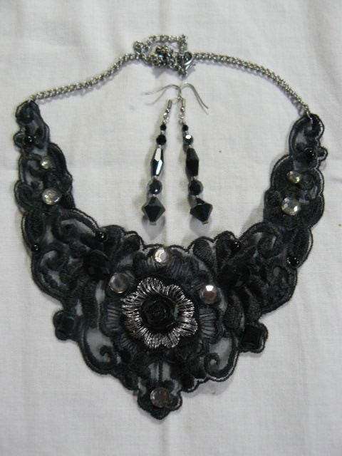 NECKLACE CHOKE MATERIAL WITH BLING AND LACE AND SILCER TONED CHAIN PLUS BLACK CRYSTAL EARRINGS