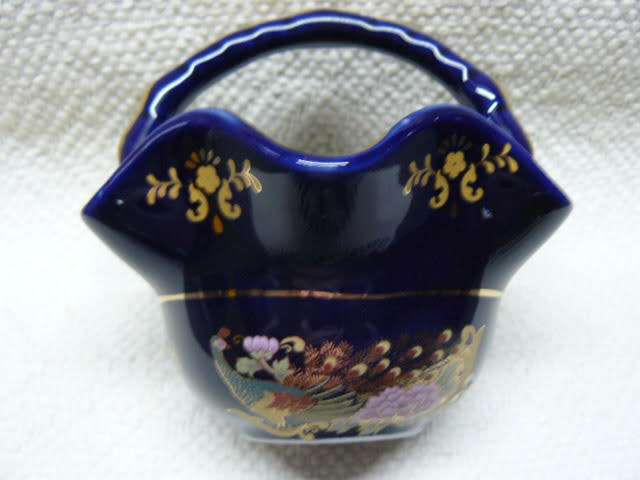 PORCELAIN BASKET WITH LOVELY PATTERN - GOLD TRIMINGS XXL XININGGLIAN JAPANESE