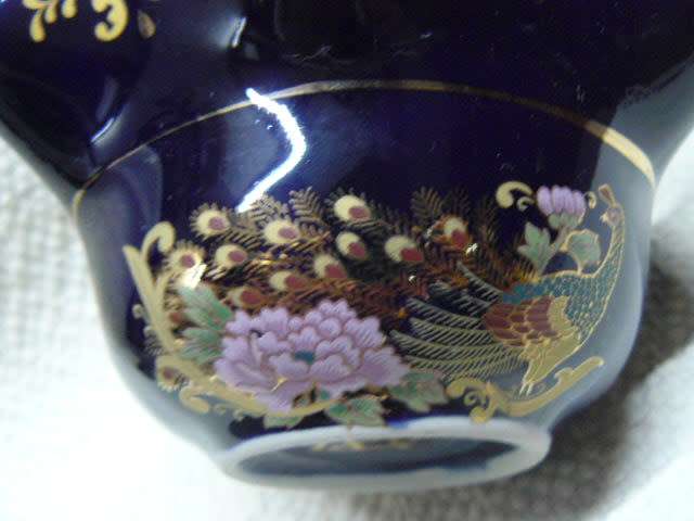 PORCELAIN BASKET WITH LOVELY PATTERN - GOLD TRIMINGS XXL XININGGLIAN JAPANESE