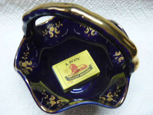 PORCELAIN BASKET WITH LOVELY PATTERN - GOLD TRIMINGS XXL XININGGLIAN JAPANESE