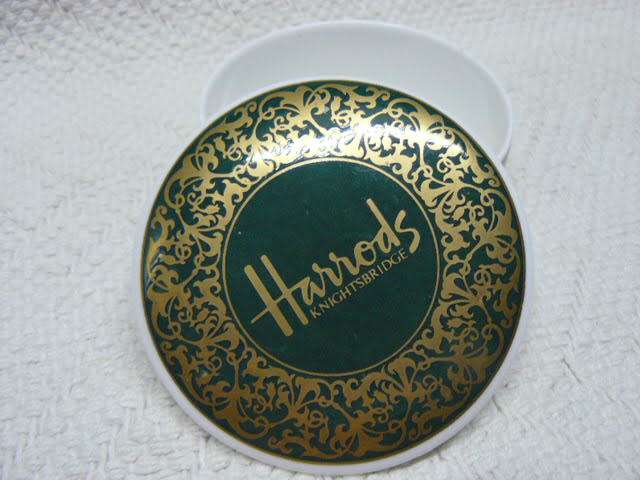 HARRODS KINGSBRIDGE 24 CARAT GOLD AND GREEN NICE PATTERN ENGLAND TRINKET BOX