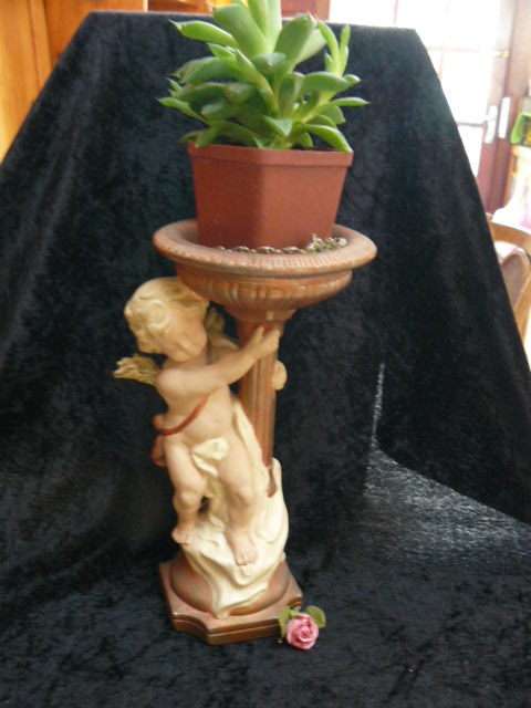 CERAMIC ANGEL FOR FLOWERS OR CANDLE 28 CM TALL STUNNING!!!!!!!