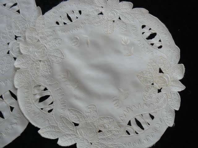 2 X SATIIN DOILIES WITH EMBROIDERY