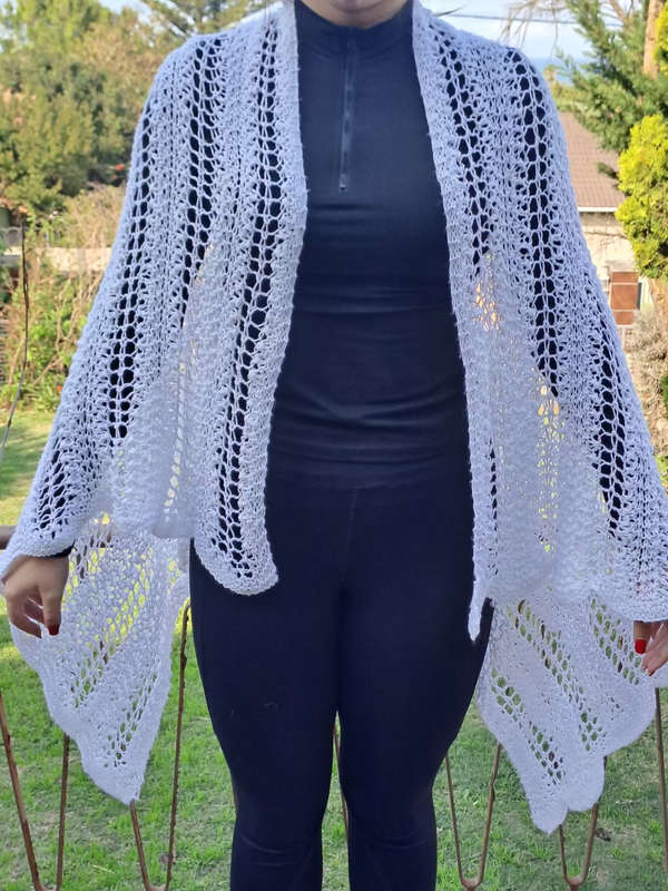 Absolutely stunning  vintage wool crocheted shawl one size fits all