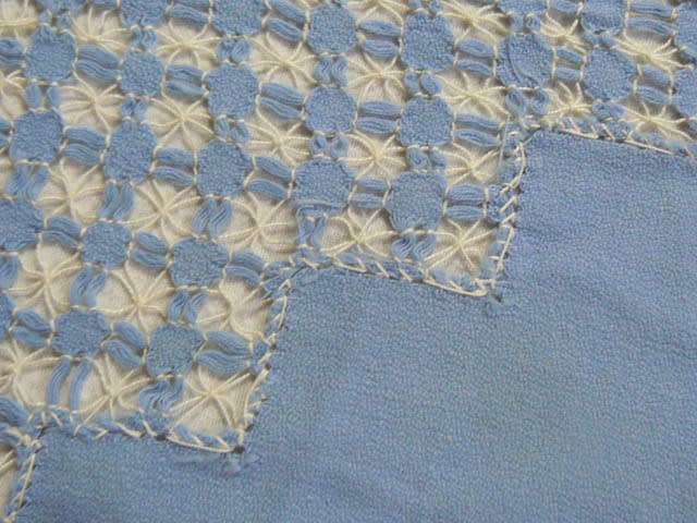 VERY INTERESTING VINTAGE TRAY CLOTH