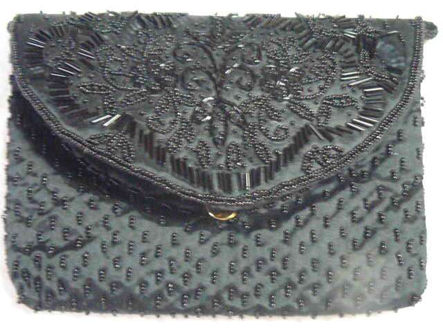 VINTAGE BEADED CLUTCH BAG AND HANKIE