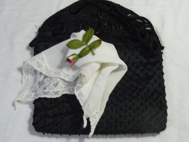 VINTAGE BEADED CLUTCH BAG AND HANKIE