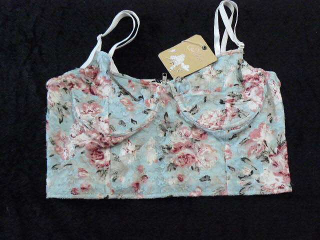 VINTAGE LIKE VEST WITH ZIP AT THE BACK