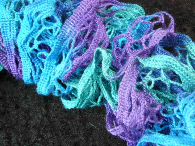 SCARVE WOOL HAND MADE