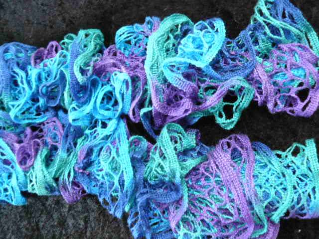 SCARVE WOOL HAND MADE