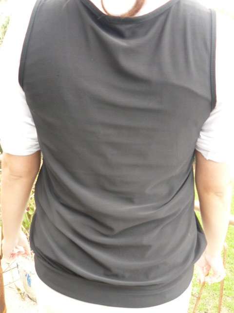 BLACK TOP WITH BLING