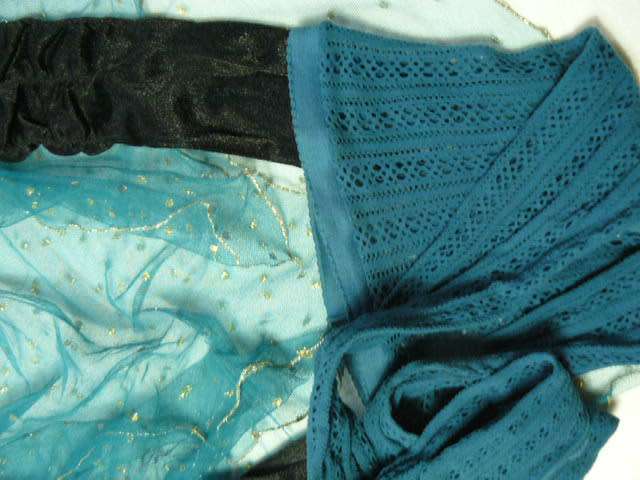 VINTAGE SCARVE VINTAGE BLACK GLOVES FUNKY STOCKINGS WITH PATTERN M