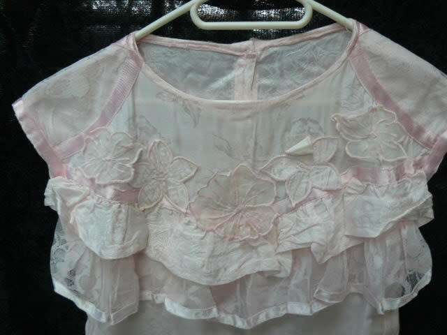 VINTAGE LADIES PINK TOP STUNNING