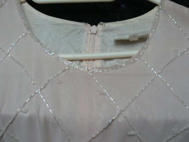 VINTAGE LADIES TOP VERY PPRETTY