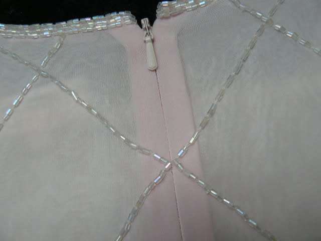 VINTAGE LADIES TOP VERY PPRETTY