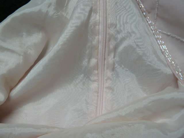 VINTAGE LADIES TOP VERY PPRETTY