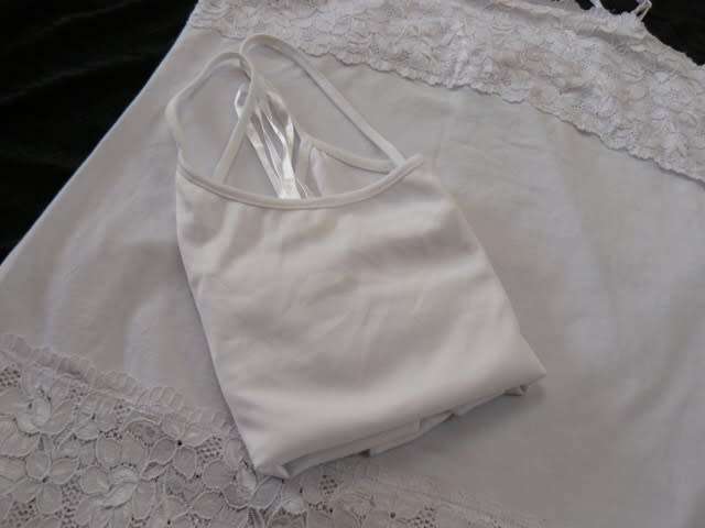 VINTAGE COTTONTIO WITH LACE WITH GIFT