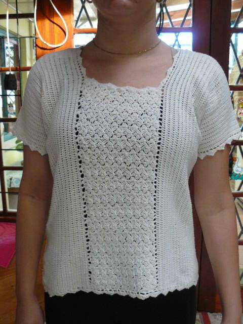 CHROCHETED COTTON M - L  VINTAGE TOP