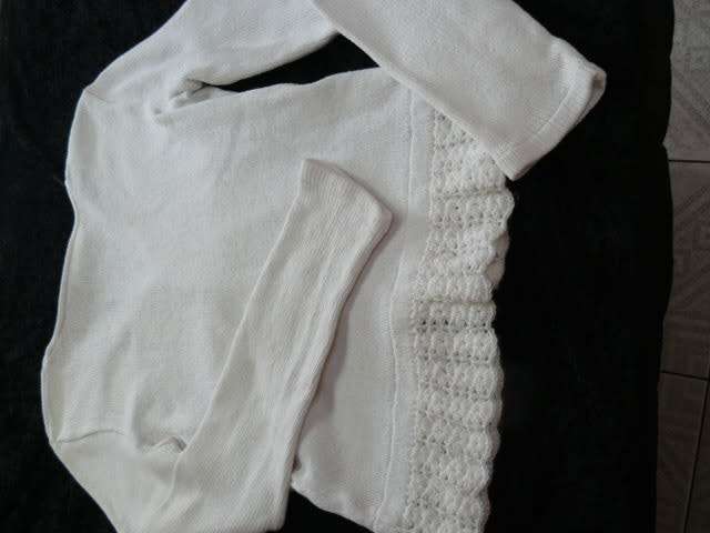 VINTAGE COTTON TOP WITH HAND CHROCHETED BOTTOM