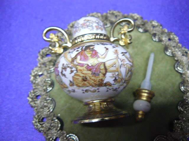 PERFUME BOTTLE REFILLABLE PORCELAIN