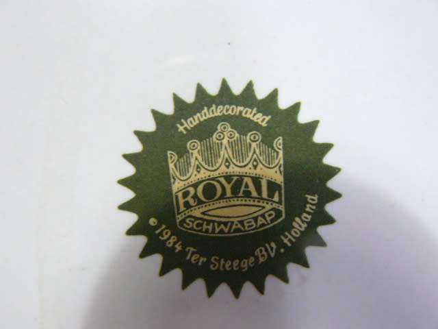 HAND DECORATED ROYAL SCHWABER1984 TEE STEEGE B V HOLLAND PORCELAIN WALL PLATE25 CM