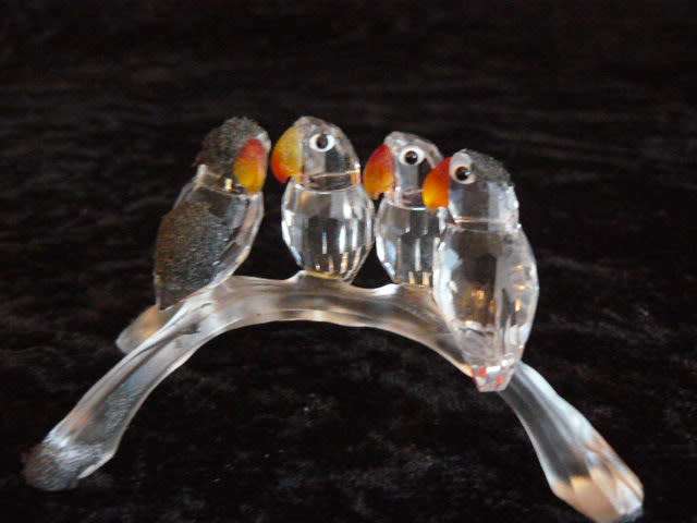 SWAROVSKIE GENUINE AUSRTIAN CRYSTAL 4X BABY LOVE BIRDS SITTING ON BRANCH STUNNING LIMITED EDITION