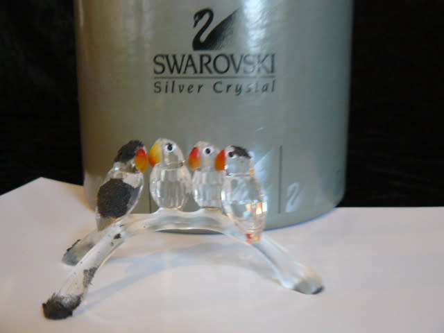 SWAROVSKIE GENUINE AUSRTIAN CRYSTAL 4X BABY LOVE BIRDS SITTING ON BRANCH STUNNING LIMITED EDITION