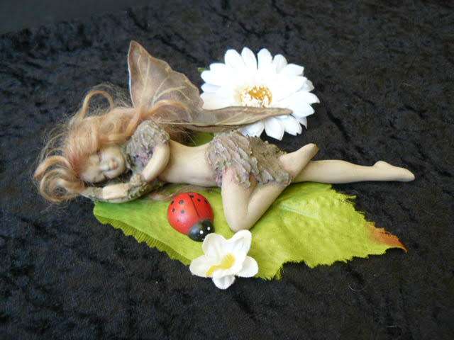 RESIN ANGEL SLEEPING 15 CM NO DAMAGE