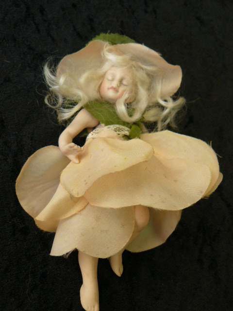 DOLL PORCELAIN HANDMADE MOVABLE LIMBS FLOWER BABY NO DAMAGE