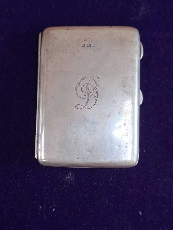 SILVER hallmarked Birmingham 1945 cigarette/card case !!!!!