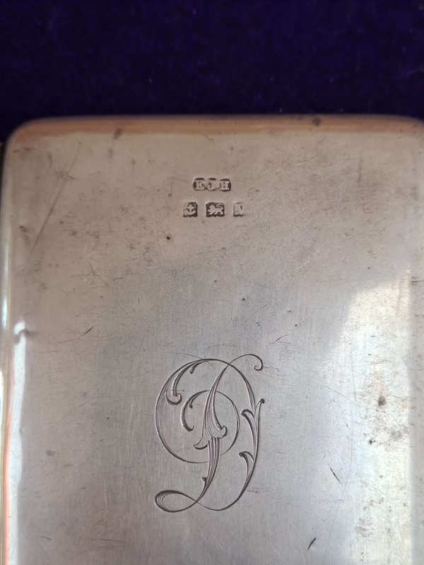 SILVER hallmarked Birmingham 1945 cigarette/card case !!!!!