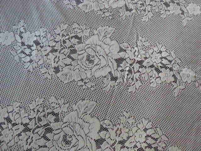TABLE CLOTH POLYESTER 93 CM X 93 CM
